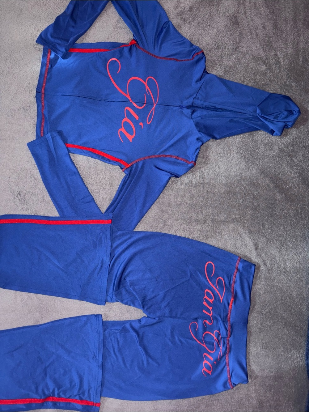 Blue I am Gia Set with red script